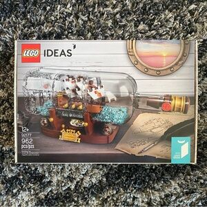 NIB Lego IDEAS ship in the bottle